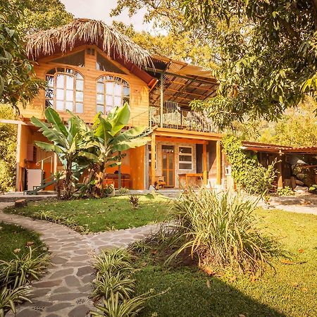 Lake Front Cabin At Los Elementos 산타크루즈 라 라구나 외부 사진